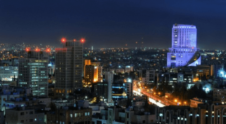 لقطة ليلية للعاصمة عمان