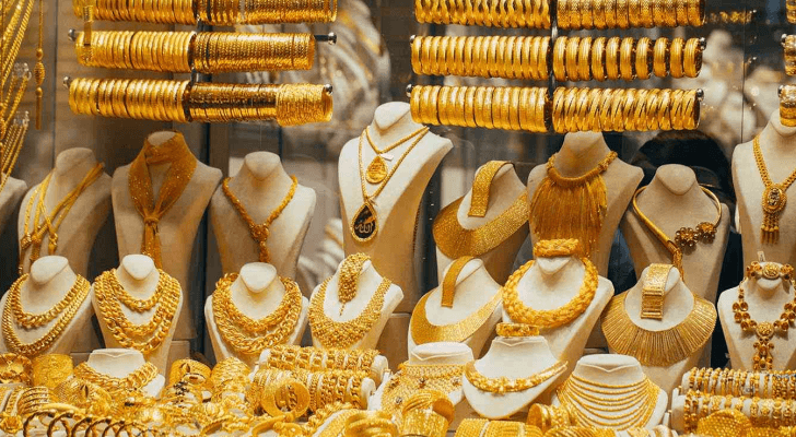 مصوغات ذهب معروضة للبيع