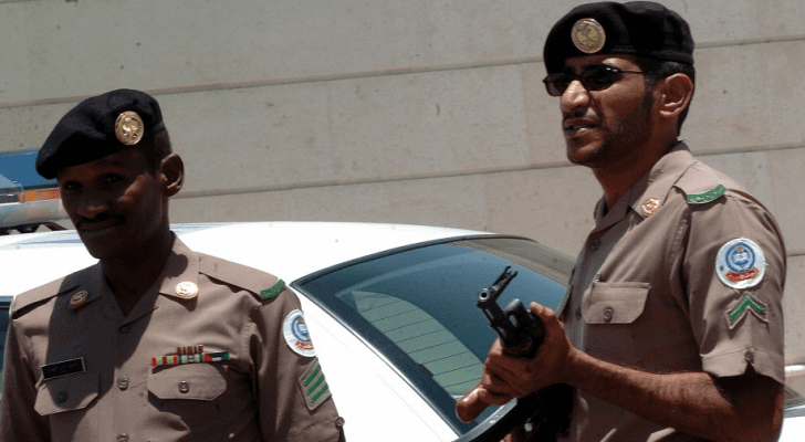 عناصر من الشرطة السعودية "تعبيرية"
