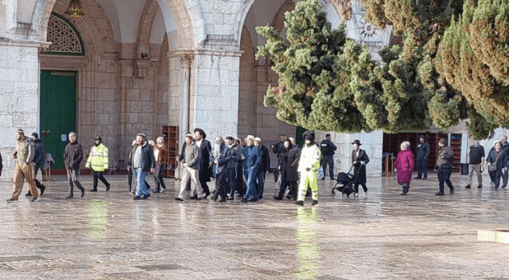 الصورة من اقتحامات المستوطنين للمسجد الأقصى