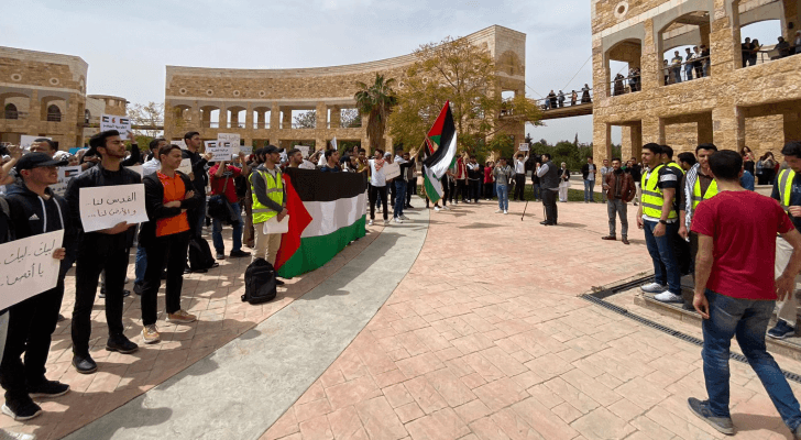 مسيرة طلاب دعما لانتفاضة القدس