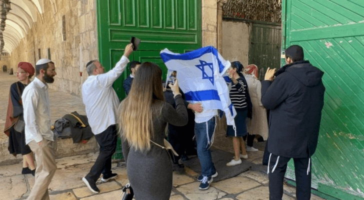 من اقتحام المستوطنين للمسجد الأقصى المبارك من باب الرحمة