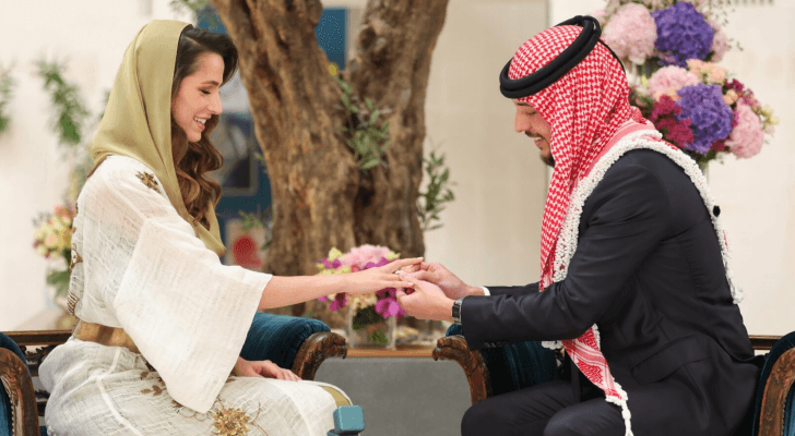 ولي العهد سمو الأمير الحسين بن عبدالله والآنسة رجوة آل سيف