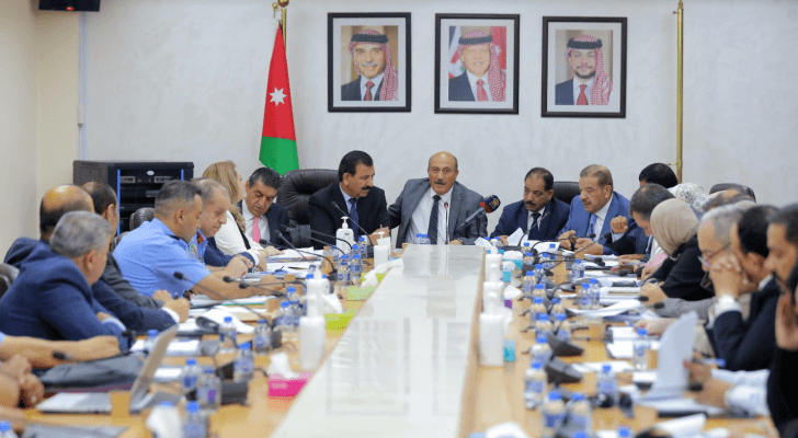 اللجنة القانونية النيابية
