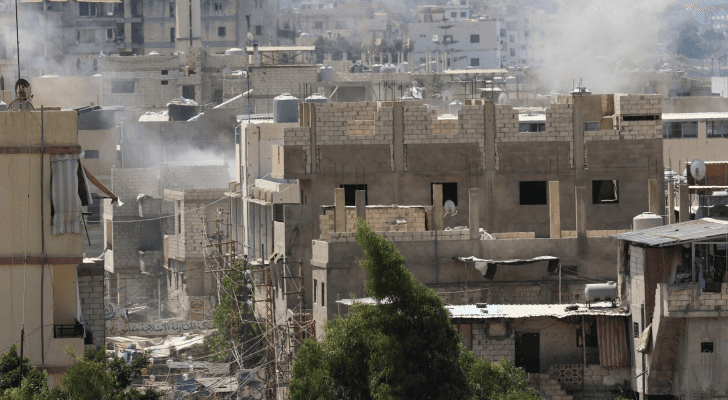 أعمدة أدخان في اشتباكات عين الحلوة