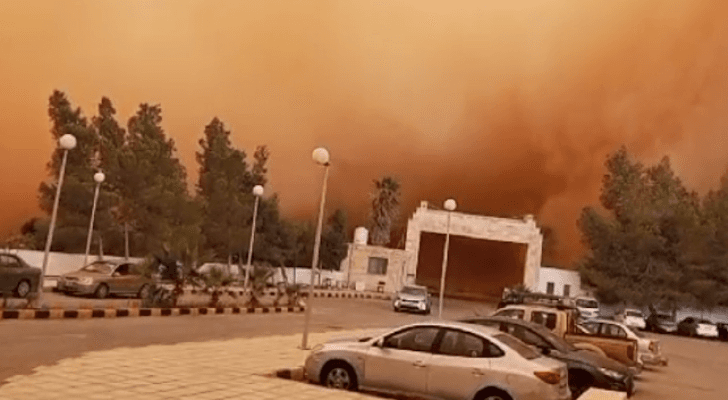غبار كثيف في محافظة المفرق