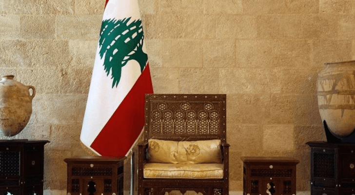 علم لبنان وكرسي الرئاسة