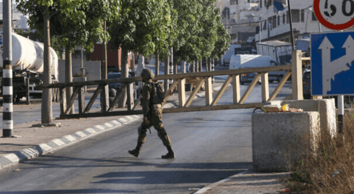 حاجز فرضه الاحتلال الإسرائيلي