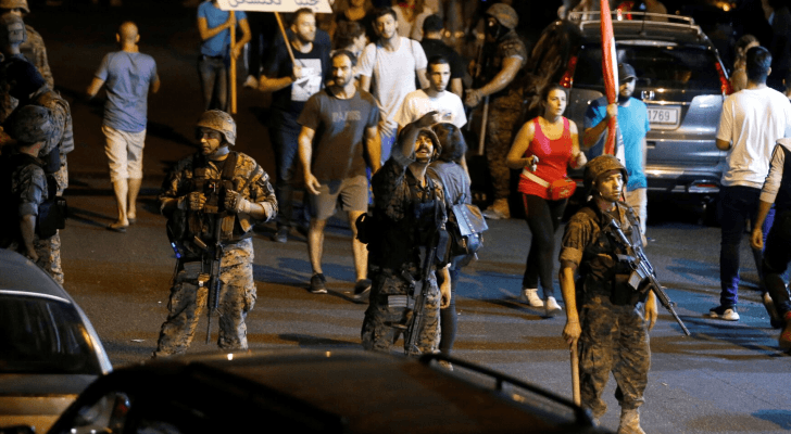 الأجهزة الأمنية اللبنانية وسط العاصمة بيروت