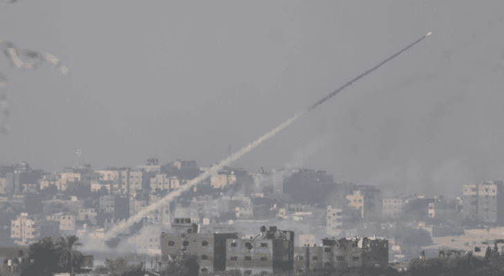 رشقة صاروخية