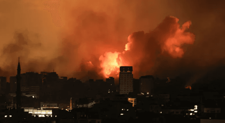 قصف عنيف على قطاع غزة