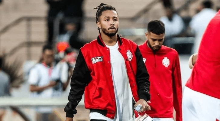 صورة سابقة للاعب أسامة فلوح