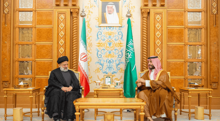 ولي العهد السعودي الأمير محمد بن سلمان والرئيس الإيراني إبراهيم رئيسي