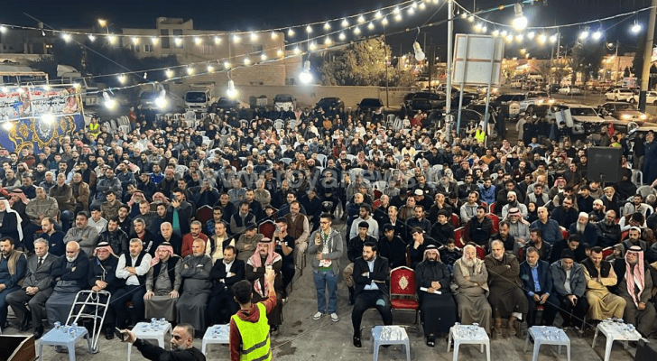 معانيون أثناء المهرجان الخطابي