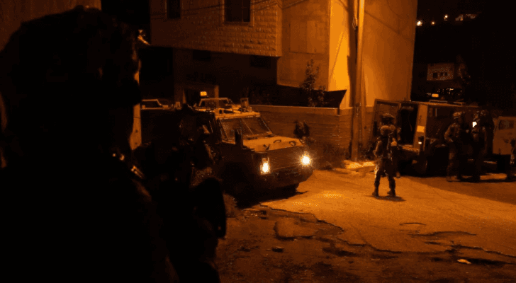 قوات الاحتلال خلال اقتحام مدن فلسطينية