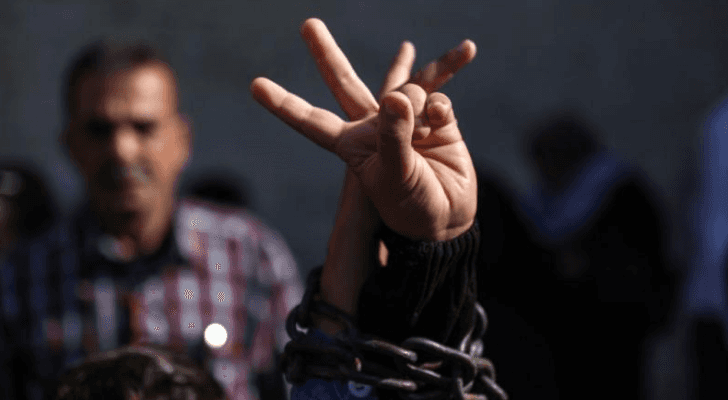 أسير فلسطيني في سجون الاحتلال