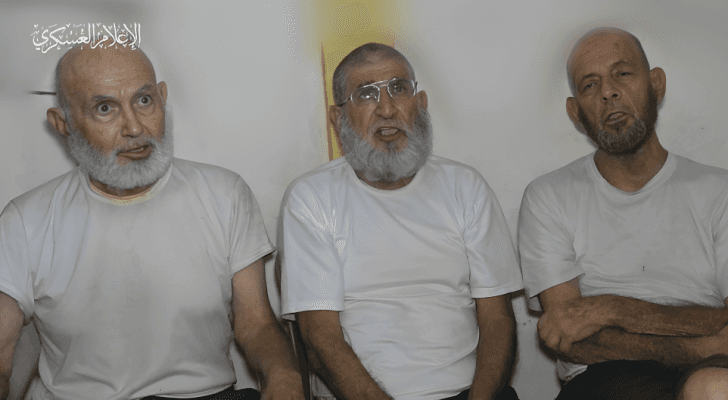 المحتجزون الثلاثة الذين قتلوا بقصف الاحتلال