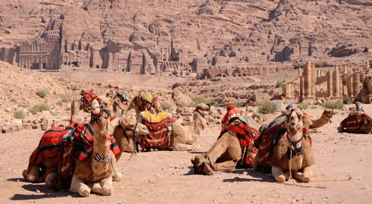 مدينة البترا الأثرية