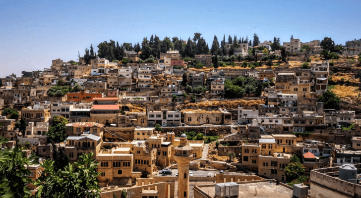 السلط