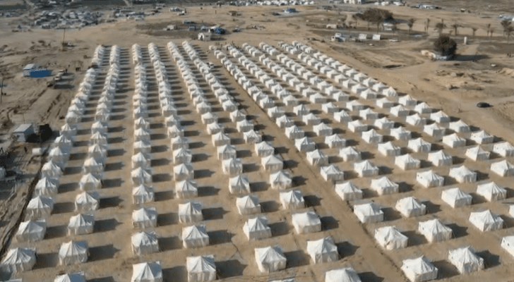 مخيم النازحين في قطاع غزة