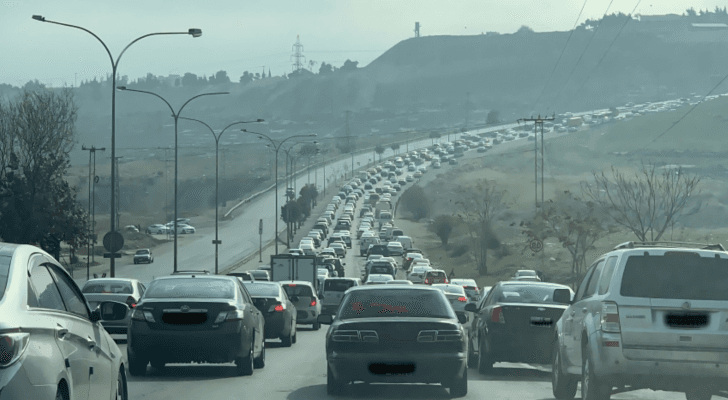 تعطل "تنك مياه" في شارع الأردن باتجاه اشارات مستشفى الملكة علياء العسكري