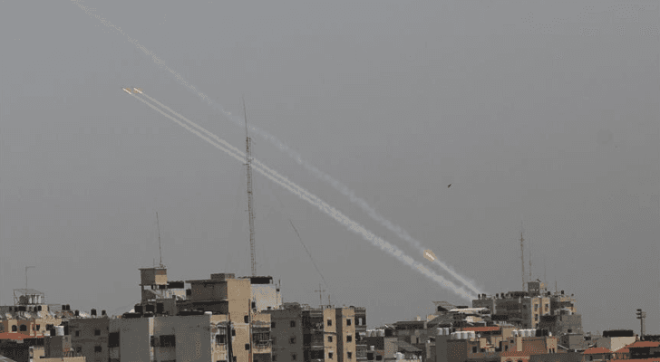 إطلاق رشقة صاروخية من غزة صوب الأراضي المحتلة - أرشيفية