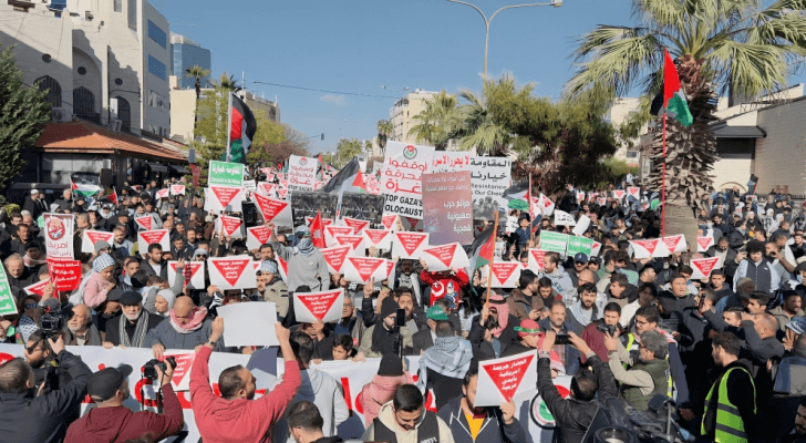 وقفة تضامنية عقب صلاة الجمعة
