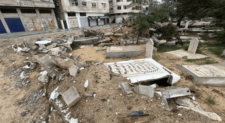 الاحتلال ينبش 1100 قبر في حي التفاح شرق مدينة غزة الجمعة