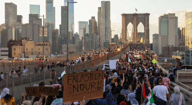 متظاهرون داعمون لفلسطين في نيويورك