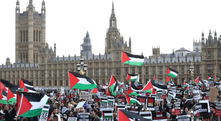 مظاهرة في بريطانيا لدعم الفلسطينيين