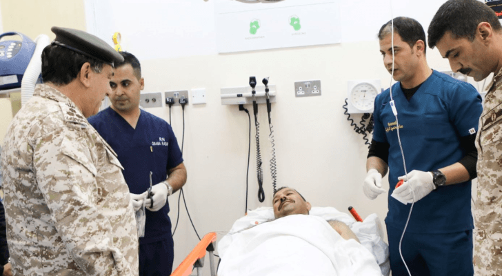 إخلاء مصاب المستشفى الميداني الأردني الخاص/2 إلى مدينة الحسين الطبية