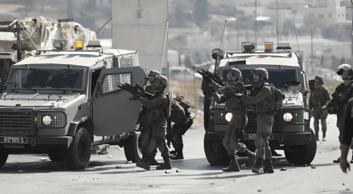 قوات الاحتلال خلال اقتحام مدن فلسطينية