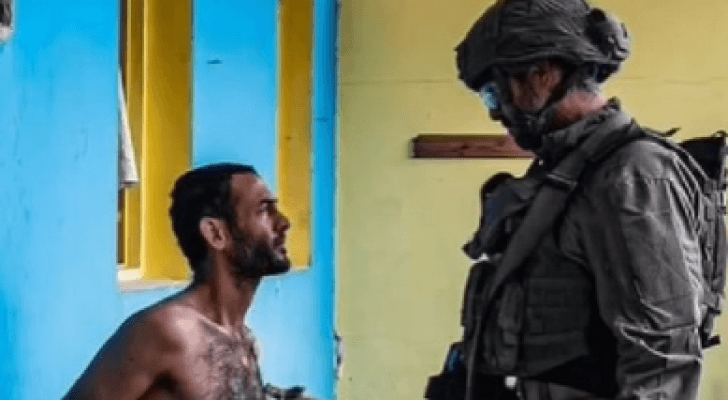خلال اعتقال الفلسطيني حمزة في حي الشجاعية