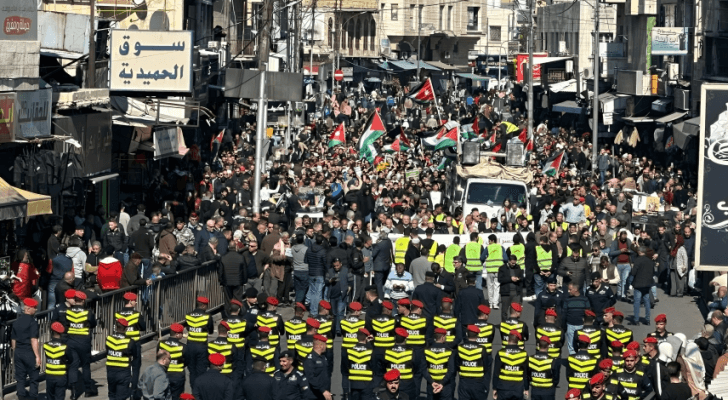 وقفة تضامنية نصرة للأهل في غزة