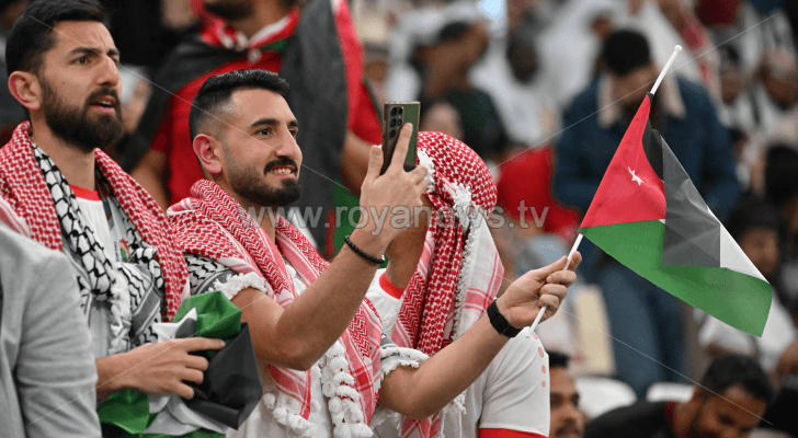 الجماهير الأردنية في ملعب لوسيل