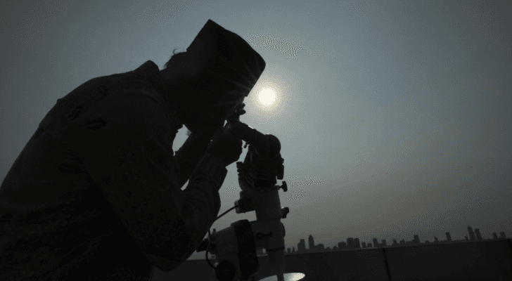 تحري هلال شهر رمضان - تعبيرية