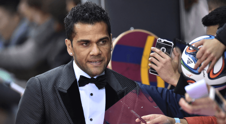 صورة سابقة لداني ألفيس في برشلونة