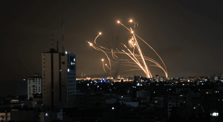 رشقات صاروخية