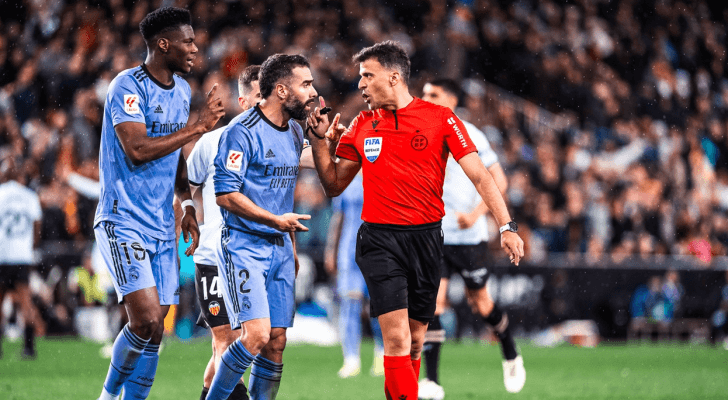 من مباراة ريال مدريد وفالنسيا