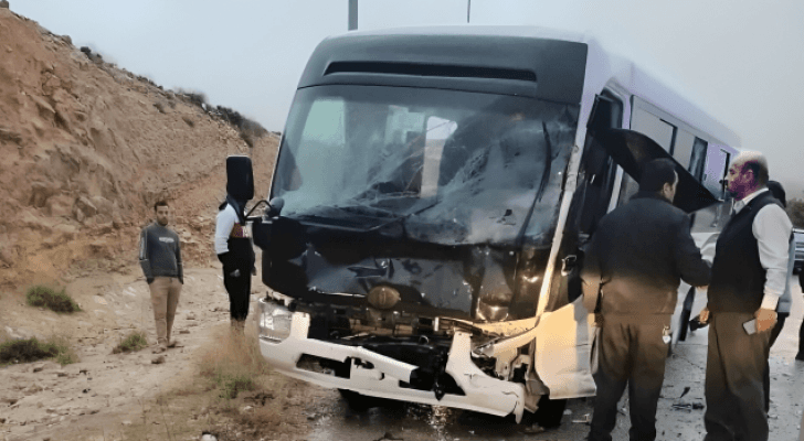 حادث تدهور حافلة متوسطة "أرشيفية"