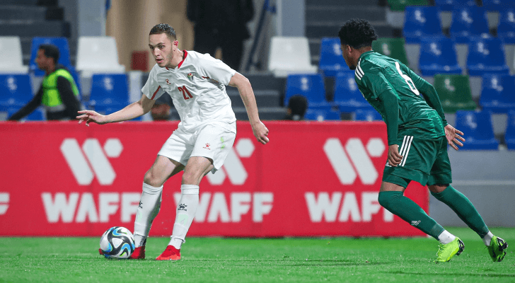 جانب من مباراة المنتخب الأولمبي ونظيره السعودي