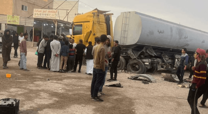 من حادث التدهور الذي وقع في منطقة الحميمة بمحافظة العقبة