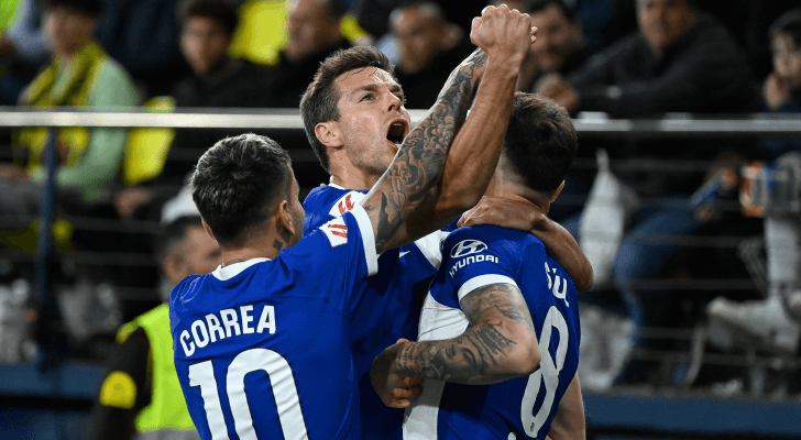 فرحة لاعبي أتليتيكو مدريد بالفوز على فياريال