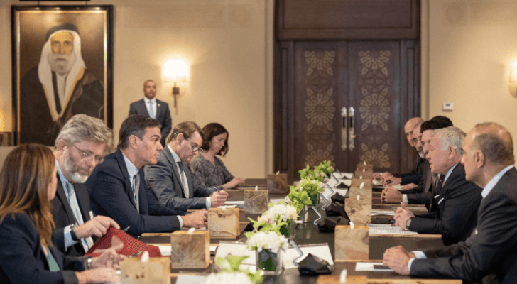 خلال اجتماع الملك عبدالله الثاني ورئيس الوزراء الإسباني بيدرو سانشيز