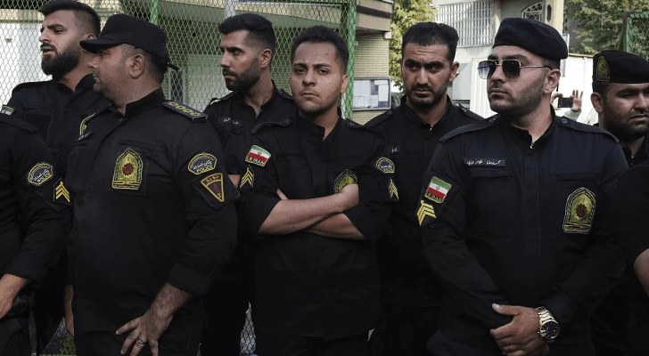 عناصر من الشرطة الإيرانية "أرشيفية"