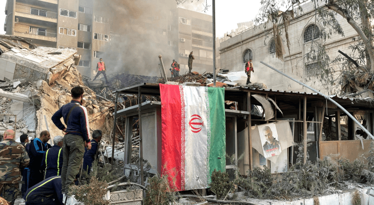مبنى القنصلية الإيرانية في دمشق بعد استهدافه من قبل الاحتلال