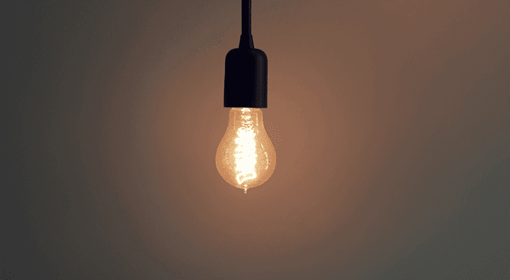 إنارة داخل منزل "أرشيفية"