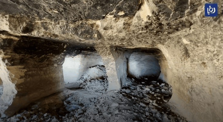 كهوف الجن أو السجن الألماني أو المغارات المعلقة في وادي السير