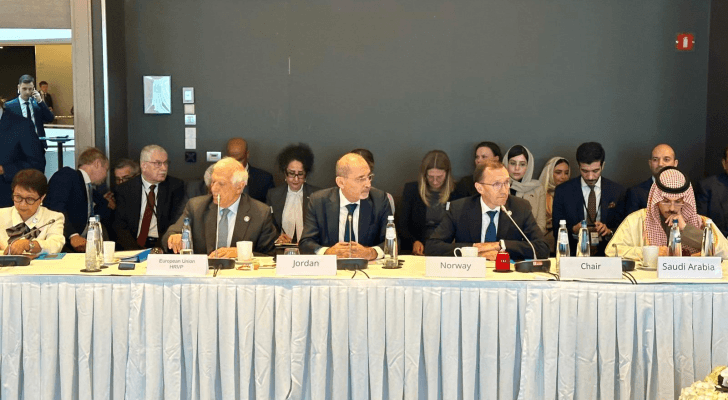 الصفدي خلال اجتماع بشأن الجهود المبذولة لتنفيذ حل الدولتين والاعتراف بالدولة الفلسطينية