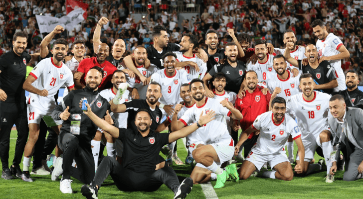 فرحة المنتخب الوطني لكرة القدم بتأهله للدور الحاسم من التصفيات الآسيوية
